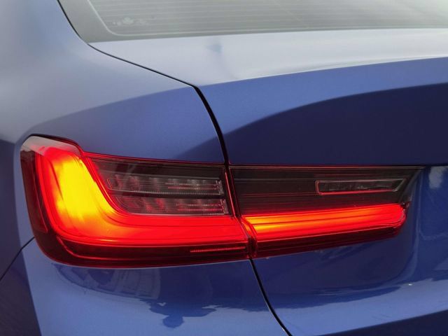 Used 2021 BMW M340i xDrive w/ Driving Assistance Package AWD/4WD image 15