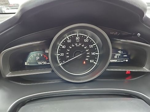 Used 2018 MAZDA MAZDA3 Touring image 12