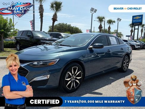 Used 2025 Chevrolet Malibu RS FWD image 1