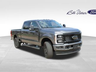 New 2026 Ford F250 Lariat w/ Black Appearance Package AWD/4WD video 2