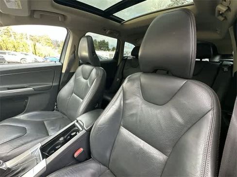 Used 2013 Volvo XC60 T6 image 16