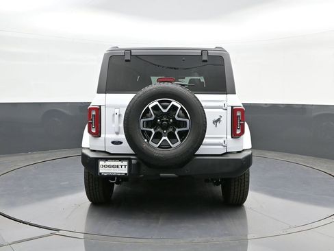 New 2025 Ford Bronco Outer Banks image 8