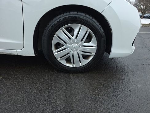 Used 2019 Honda Fit LX image 9