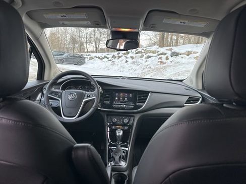 Used 2022 Buick Encore Preferred w/ Safety Package image 23