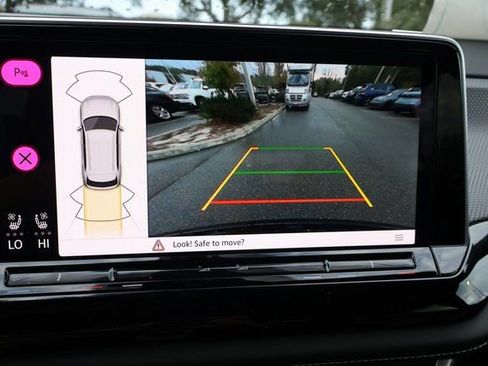 New 2026 Volkswagen Atlas Cross Sport SEL R-Line image 24
