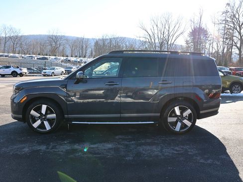 Certified 2025 Hyundai Santa Fe Limited image 4