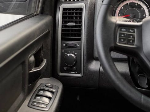 Used 2018 RAM 2500 Tradesman w/ Chrome Appearance Group image 22