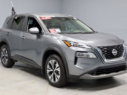 Certified 2023 Nissan Rogue SV image 1