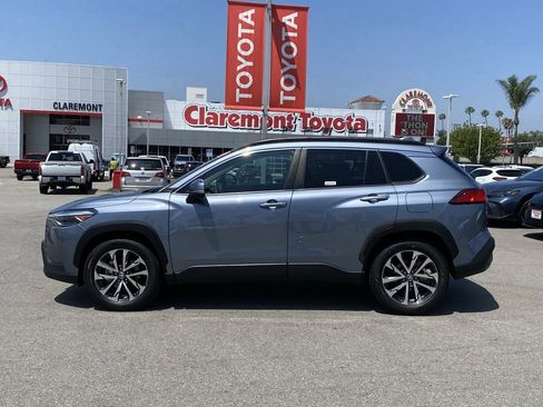 Certified 2023 Toyota Corolla Cross XLE w/ Convenience Package AWD/4WD image 39