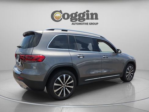 Used 2022 Mercedes-Benz GLB 250 image 4