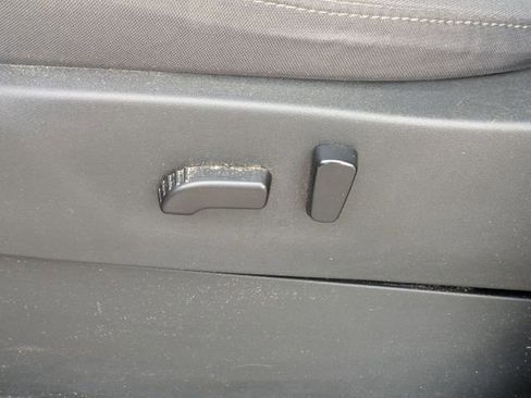 Used 2023 Nissan Frontier SV w/ Tow Package image 15