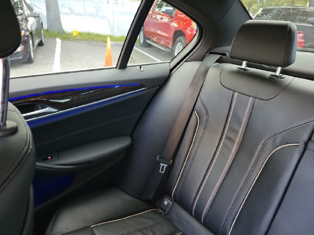 Used 2021 BMW 530i RWD image 18