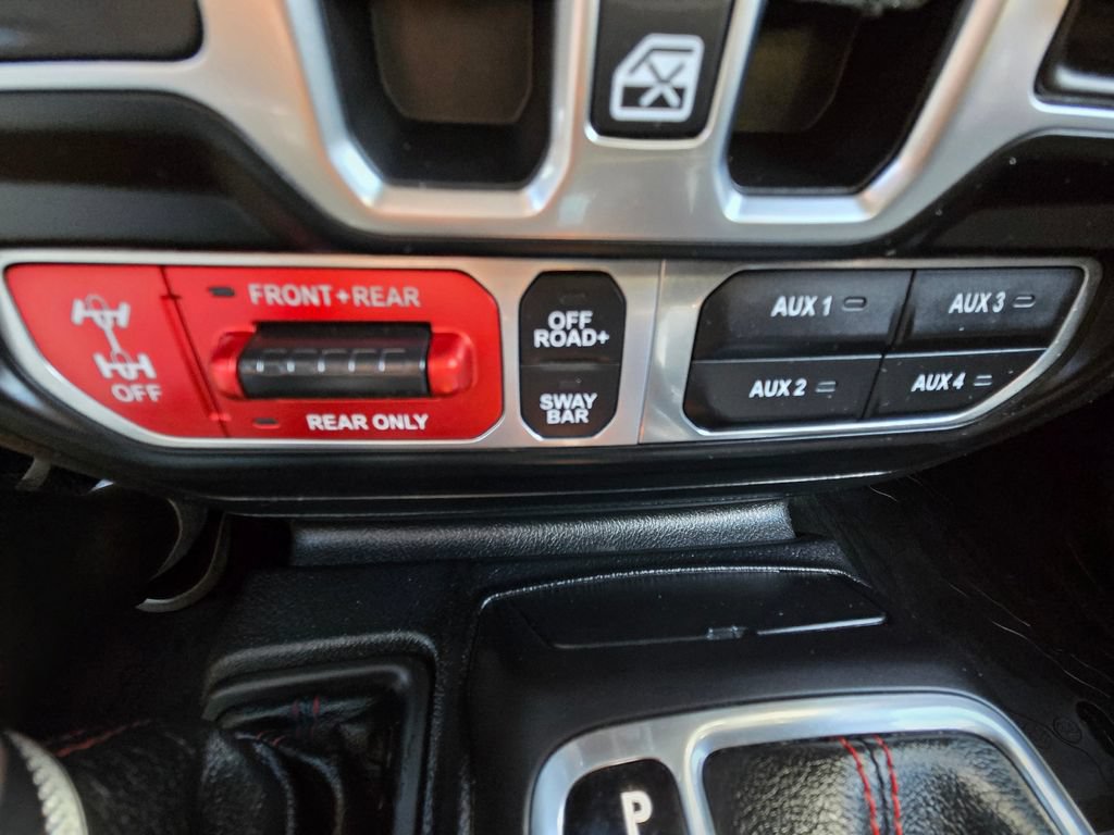 Used 2021 Jeep Wrangler Unlimited Rubicon AWD/4WD image 37