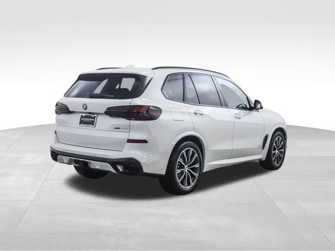 New 2026 BMW X5 xDrive50e w/ Executive Package image 5