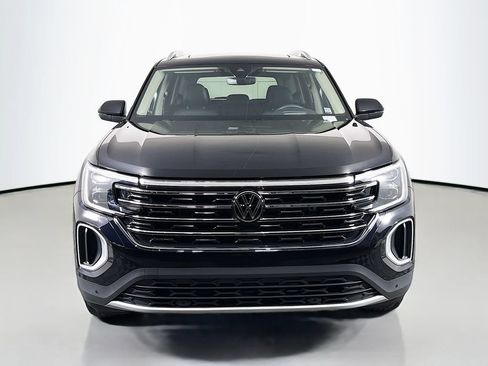 Used 2024 Volkswagen Atlas SEL AWD/4WD image 2