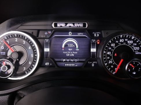 Used 2021 RAM 1500 Big Horn AWD/4WD image 4