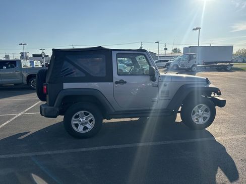 Used 2013 Jeep Wrangler Sport w/ Connectivity Group image 5
