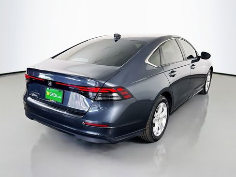 Used 2023 Honda Accord LX image 10