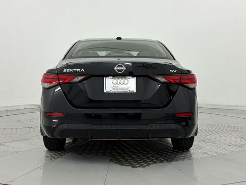 Used 2024 Nissan Sentra SV FWD image 10