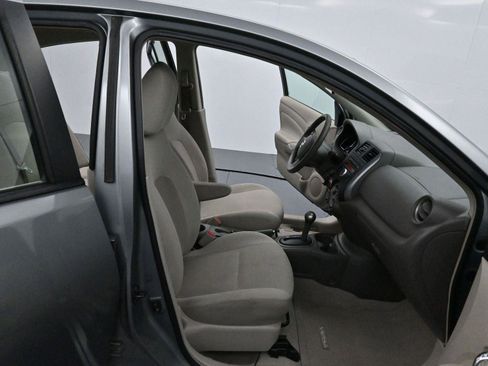 Used 2013 Nissan Versa SV w/ Convenience Pkg image 26