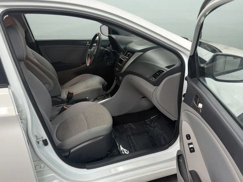 Used 2016 Hyundai Accent SE FWD image 20