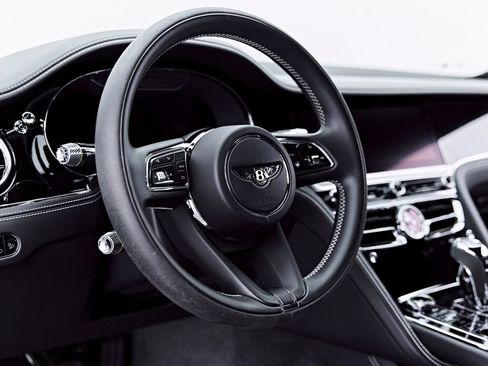 Used 2023 Bentley Flying Spur S V8 AWD/4WD image 43