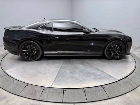 Used 2015 Chevrolet Camaro ZL1 w/ Gray Stripe Package RWD image 4