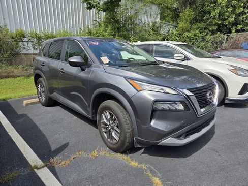 Used 2023 Nissan Rogue S AWD/4WD image 3