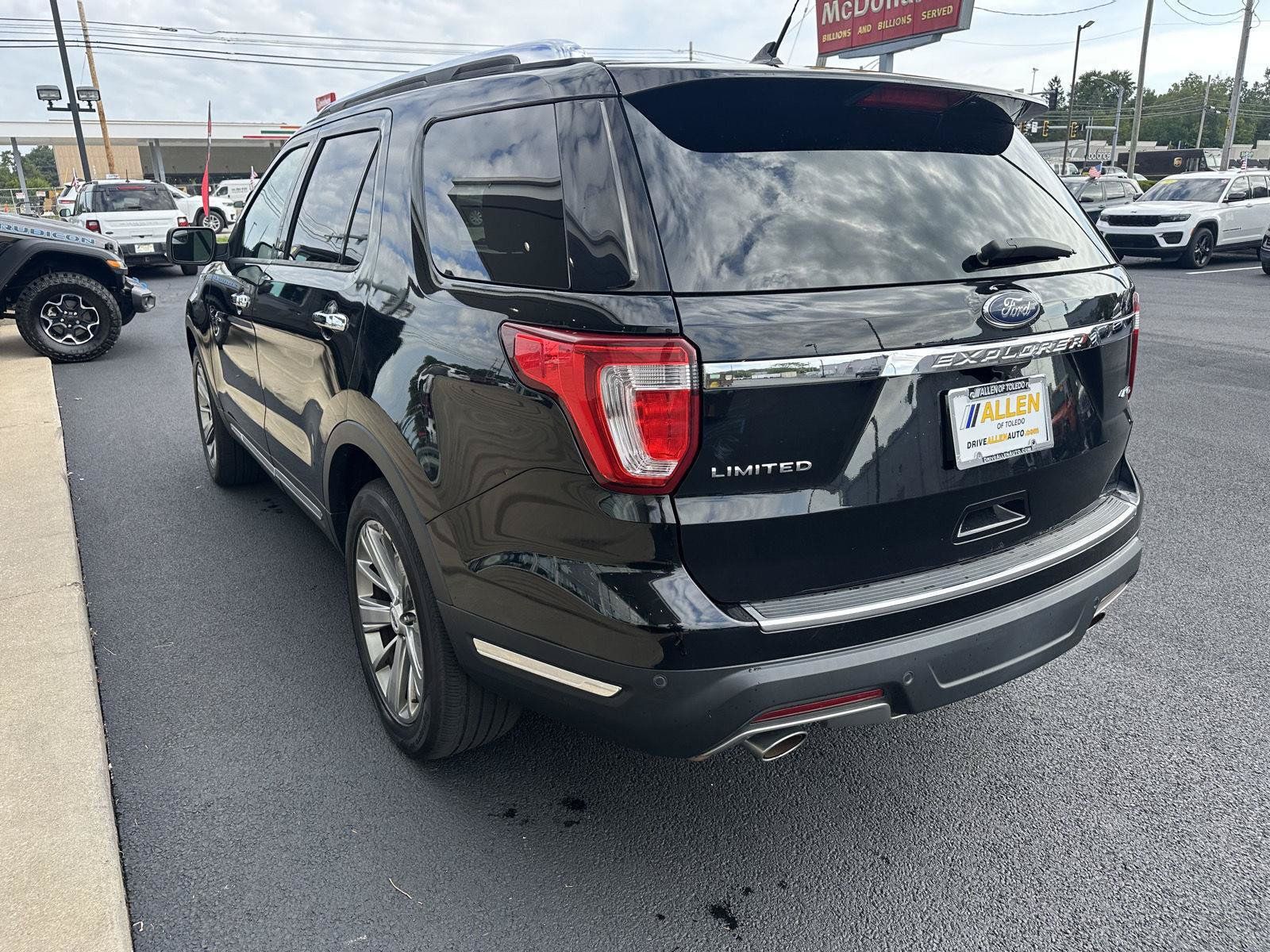 Used 2018 Ford Explorer Limited AWD/4WD image 8