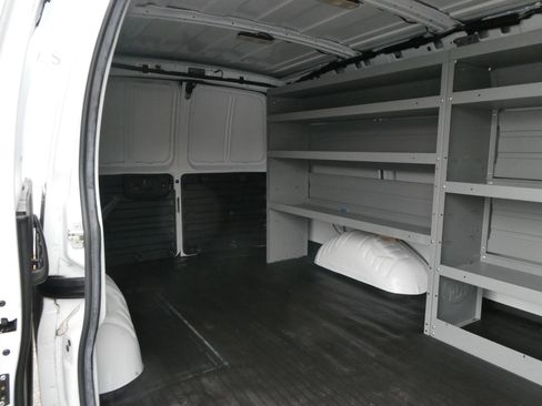 Used 2021 Chevrolet Express 2500 w/ Driver Convenience Package image 25