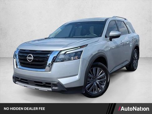 Used 2025 Nissan Pathfinder SL w/ SL Premium Package FWD image 1