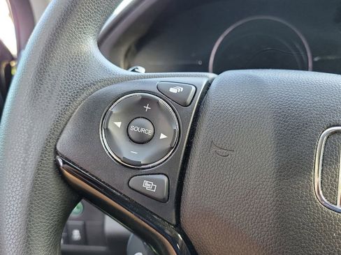 Used 2022 Honda HR-V EX image 13