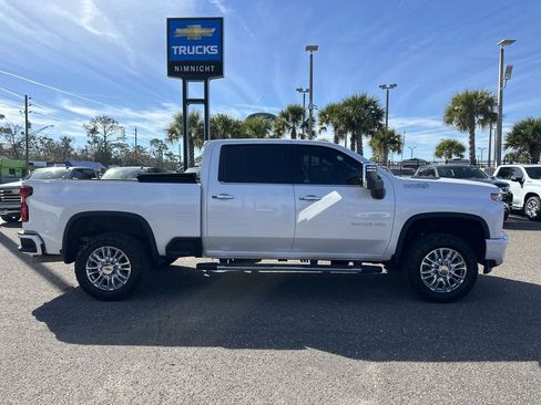 Used 2023 Chevrolet Silverado 2500 High Country w/ Technology Package image 17