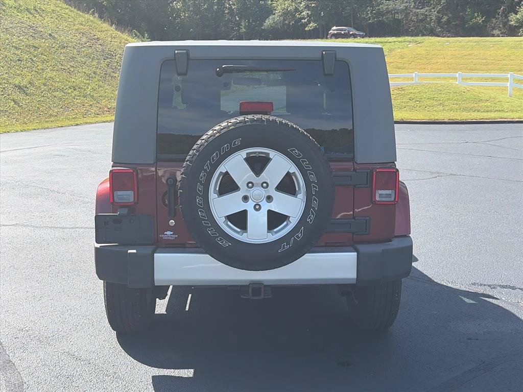 Used 2008 Jeep Wrangler Sahara w/ Dual Top Group AWD/4WD image 4