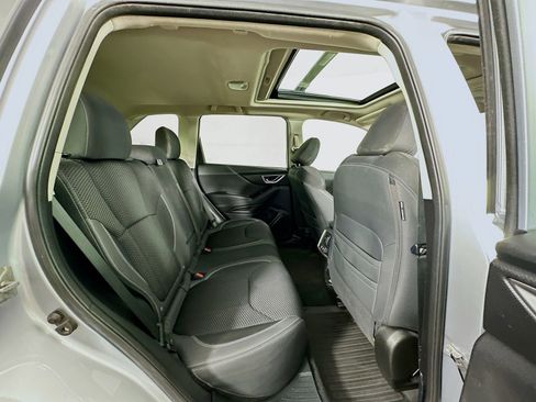 Used 2019 Subaru Forester Premium image 28
