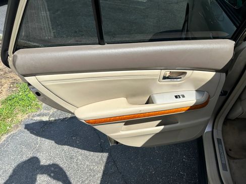 Used 2005 Lexus RX 330 AWD image 33