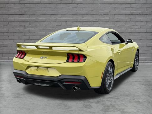 Used 2025 Ford Mustang GT Premium w/ GT Performance Package RWD image 9