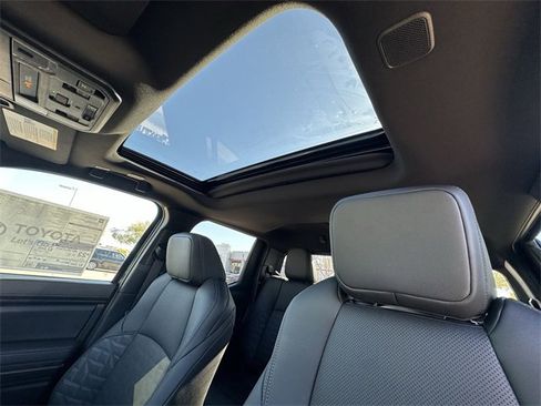 New 2025 Toyota Tacoma TRD Off-Road w/ TRD Off Road Premium Package image 32