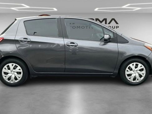 Used 2018 Toyota Yaris L image 6