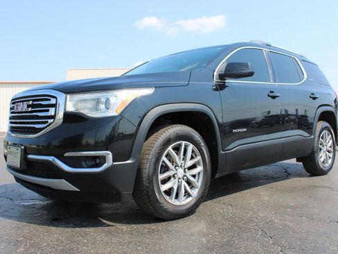 Used 2018 GMC Acadia SLE image 15