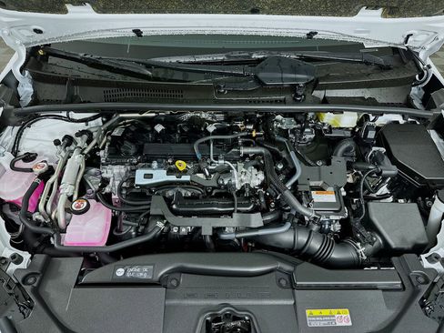 New 2026 Toyota Prius Plug-In Hybrid FWD image 31