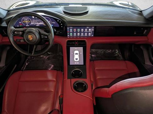 Used 2020 Porsche Taycan 4S image 17