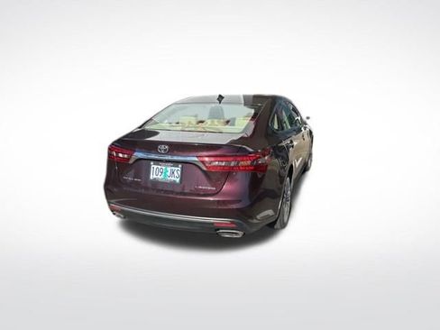 Used 2016 Toyota Avalon Limited image 3