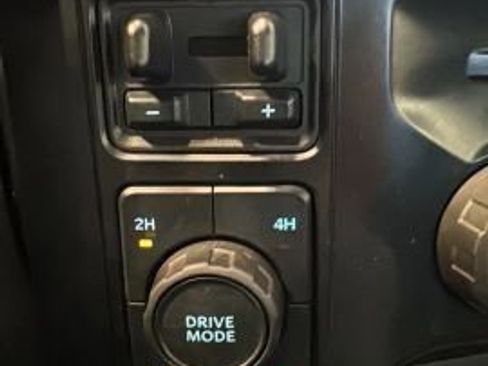 Used 2023 Ford F350 XLT w/ XLT Premium Package image 19