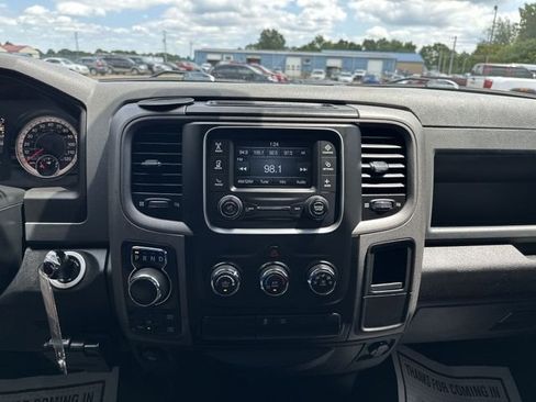 Used 2018 RAM 1500 Express w/ Express Value Package AWD/4WD image 14