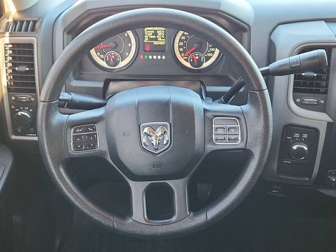Used 2016 RAM 2500 Tradesman w/ Chrome Appearance Group AWD/4WD image 17
