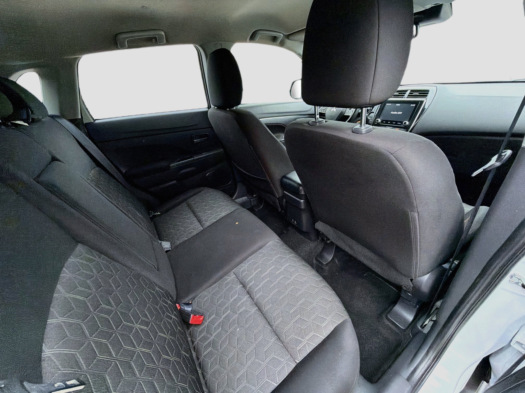 Used 2024 Mitsubishi Outlander Sport LE AWD/4WD image 29