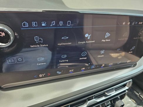 New 2026 Chevrolet Traverse LT w/ Driver Confidence Package FWD image 31