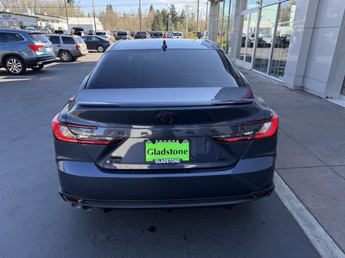 Used 2026 Toyota Camry SE w/ Convenience Package image 4