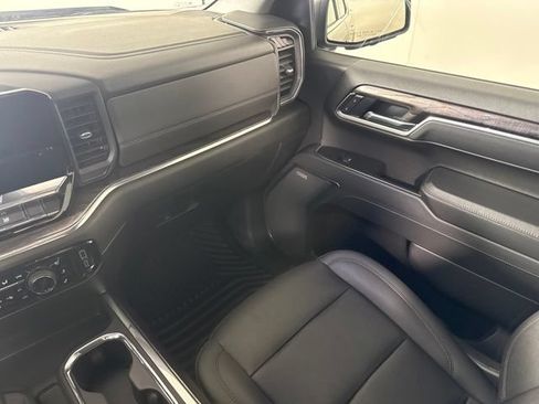 Used 2025 Chevrolet Silverado 1500 LTZ w/ Technology Package AWD/4WD image 31